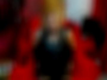 viele lesen - massagen bitte, ausleben dienst