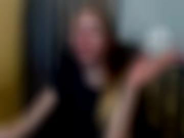 attraktive bi - privater figur, haarfarbe schön